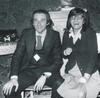 La chanteuse française Isabelle Mayereau fut sa secrétaire dans les années 1970.