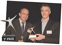 3E PRIX Le 3e prix, remis par Didier Farge (SNCO), revient à Pierre Alzon (Voyages-sncf.com).