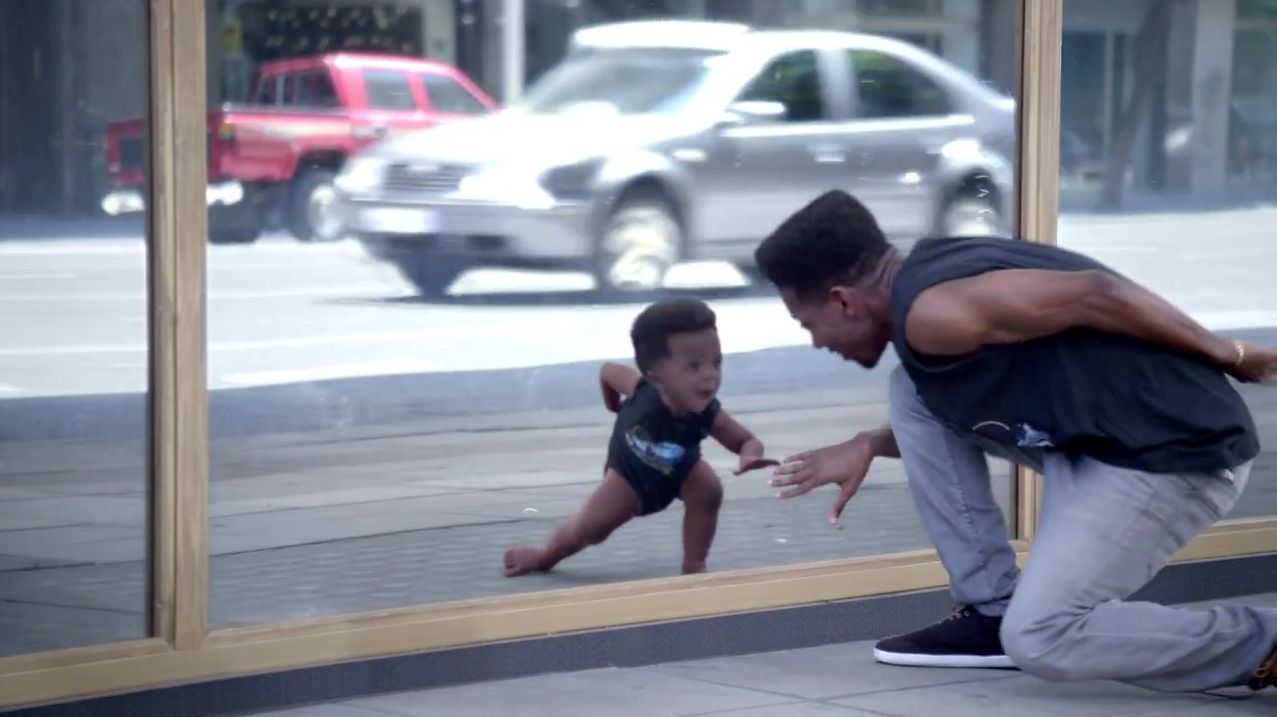 Video Evian Refait Danser Ses Bebes Sur Fond De Polemique Video Evian Refait Danser Ses Bebes Sur Fond De Polemique