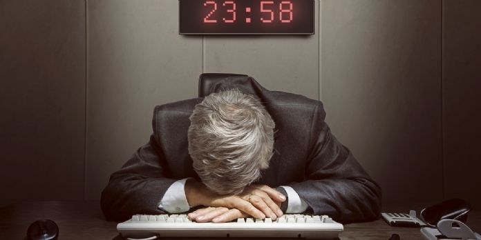 Un marketeur doit-il se coucher tard?