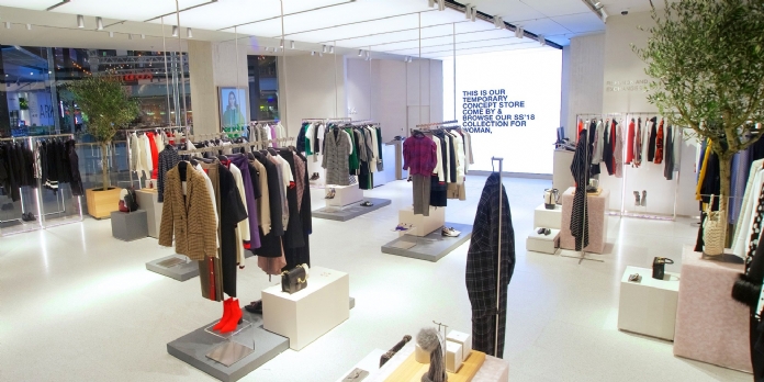 Zara inaugure un pop-up store dédié aux commandes en ligne à Londres