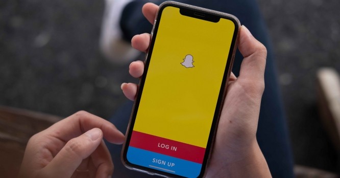 Snapchat et Polaroid lance la campagne « Co Create »